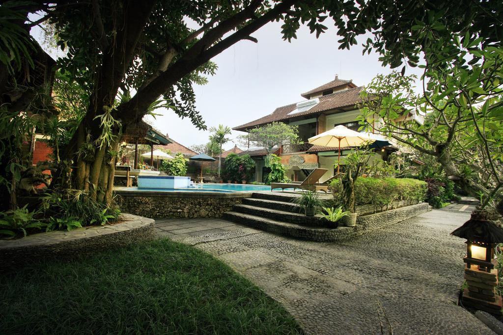 The Taman Ayu Hotel Seminyak  Exterior photo